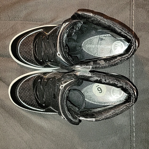 Authentic MK heeled sneakers - Picture 5 of 5